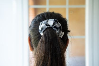 Coletero Scrunchie Vichy Clásico Negro